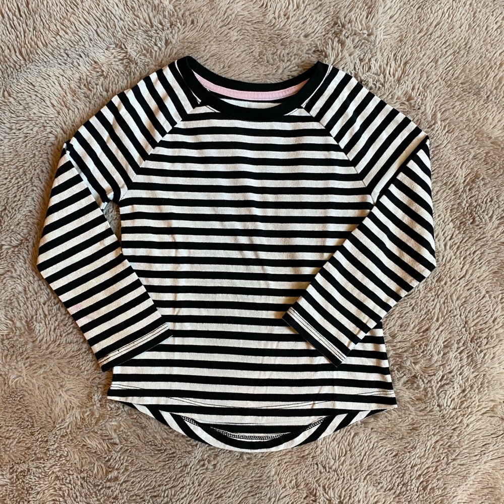 Cat & Jack Black & White Striped 5T Shirt